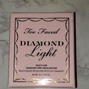 Too Faced Diamond Light Highlighter